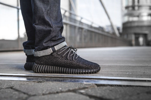 Adidas Yeezy Pirate Black lace swap 3m reflective